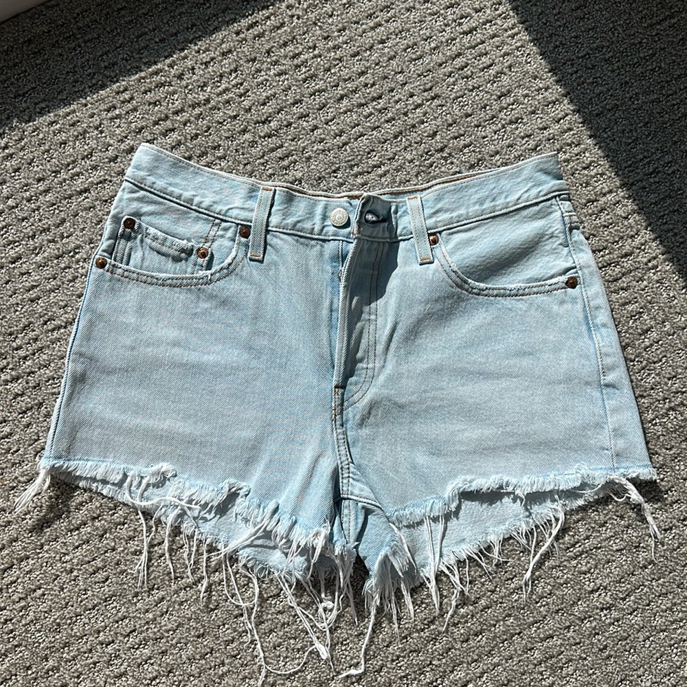 Levi 501 Denim shorts light wash